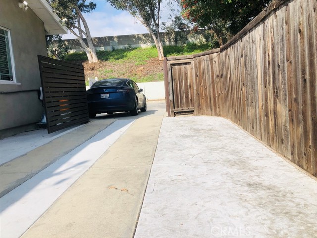 Detail Gallery Image 15 of 18 For 1982 Corson, Pasadena,  CA 91107 - 2 Beds | 1 Baths