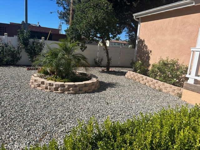 Detail Gallery Image 16 of 33 For 17257 Welby Way, Van Nuys,  CA 91406 - 3 Beds | 3 Baths