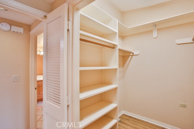 1240 Oakmont Dr, Seal Beach CA: https://media.crmls.org/medias/d0b1a265-98dd-4ffd-a56b-d750ec865d12.jpg