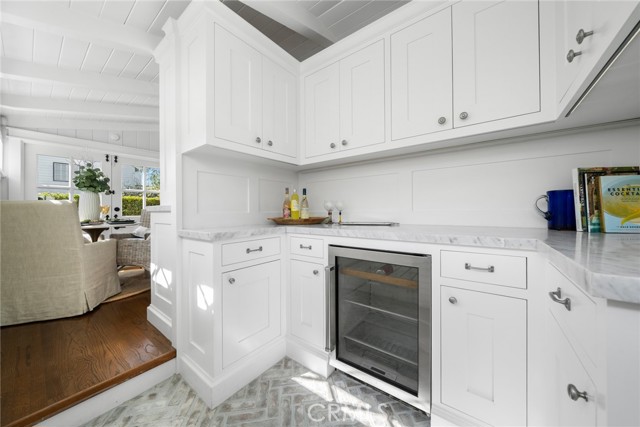 Detail Gallery Image 17 of 36 For 420 Acacia, Corona Del Mar,  CA 92625 - 3 Beds | 2 Baths