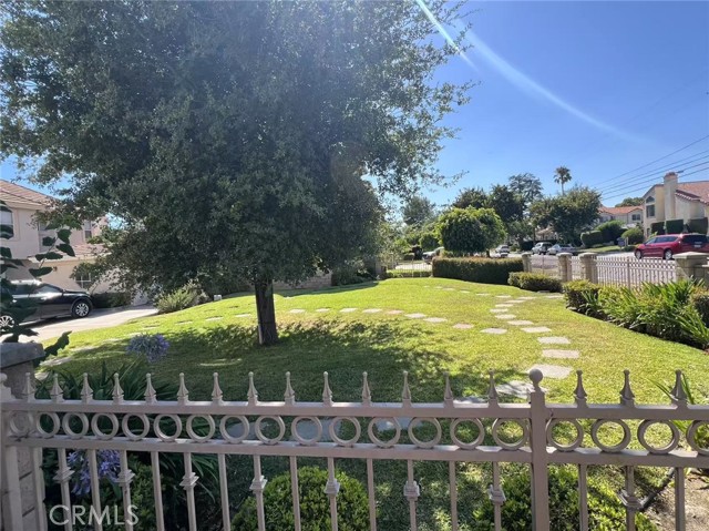326 Genoa, Arcadia CA: https://media.crmls.org/medias/d0b1eb32-fc67-438f-80a3-38368d80e8cd.jpg