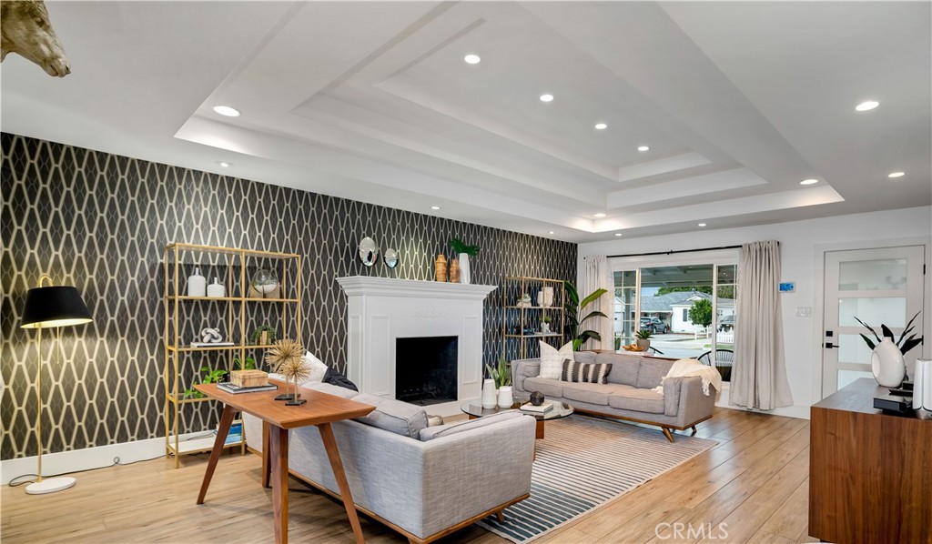 514 W Park Lane