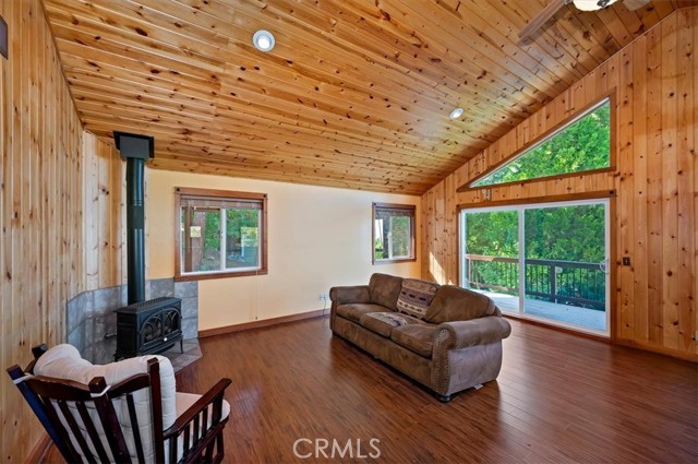 729 Minty Pine Drive, Cedarpines Park, CA 92322