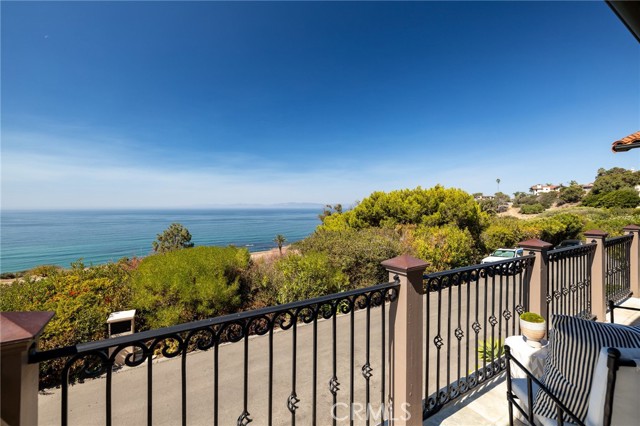 1020 Palos Verdes Drive, Palos Verdes Estates, California 90274, 4 Bedrooms Bedrooms, ,1 BathroomBathrooms,Residential,Sold,Palos Verdes,SB21217800