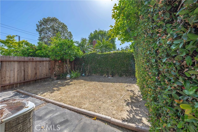 3222 S Townsend Street, Santa Ana CA: https://media.crmls.org/medias/d0b39448-4cbc-40c5-9342-e6d0dbe263c9.jpg