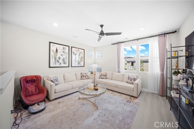 Detail Gallery Image 19 of 55 For 539 Serrano Summit Dr, Lake Forest,  CA 92630 - 4 Beds | 3 Baths