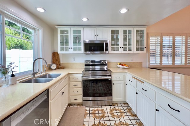 Detail Gallery Image 16 of 75 For 29383 Quail Run Dr, Agoura Hills,  CA 91301 - 4 Beds | 2 Baths