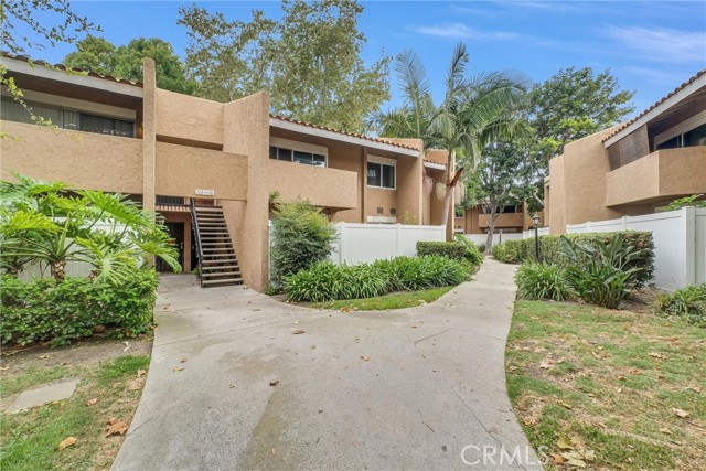 Detail Gallery Image 3 of 26 For 1001 W Macarthur Bld #116,  Santa Ana,  CA 92707 - 2 Beds | 2 Baths