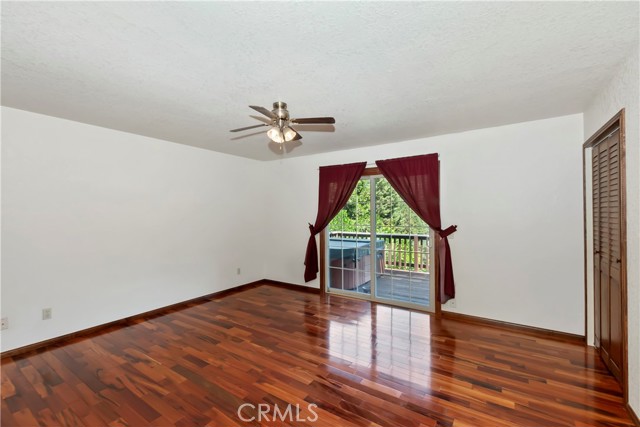 489 Dorn Drive, Crestline CA: https://media.crmls.org/medias/d0b405d5-3fa1-425e-868b-b2482427f2dc.jpg