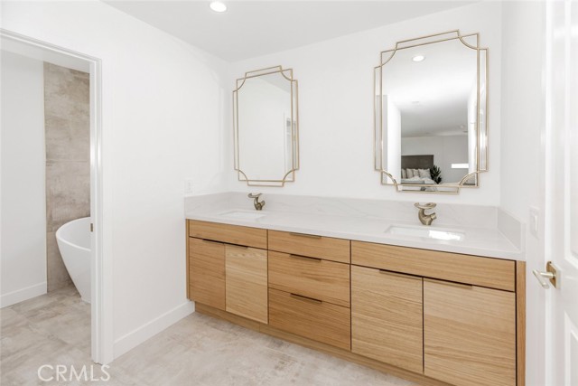 17101 Dearborn Street, Northridge CA: https://media.crmls.org/medias/d0b493b0-bc6c-4325-a736-a99cbdc995f3.jpg