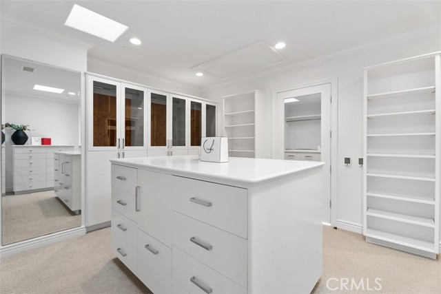 2 Gallery Place, Newport Coast CA: https://media.crmls.org/medias/d0b4b52b-277b-4d8f-8537-ba202bbc1660.jpg