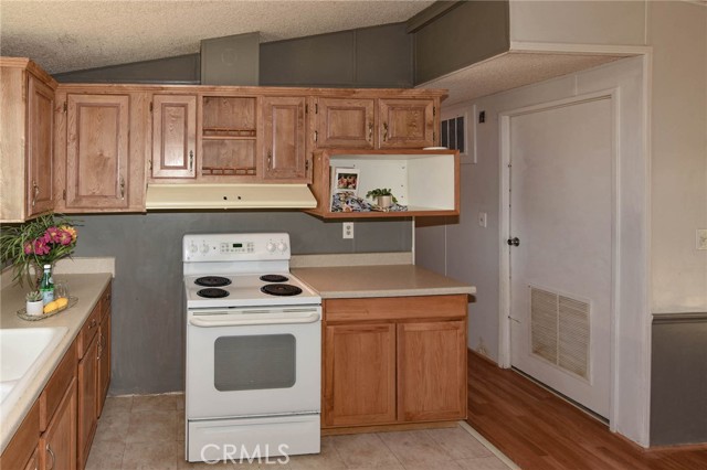 Detail Gallery Image 16 of 45 For 1732 Surrey Ave, Yucca Valley,  CA 92284 - 2 Beds | 2 Baths