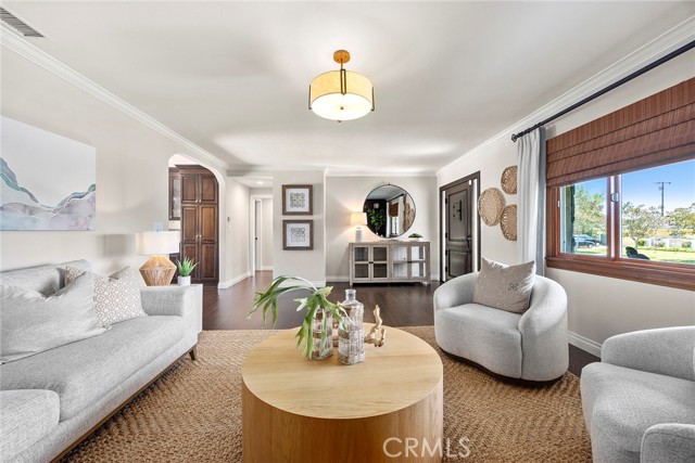 1831 Cockscrow Lane, North Tustin CA: https://media.crmls.org/medias/d0b61a19-eec7-46b5-b54e-c20fe1c11590.jpg