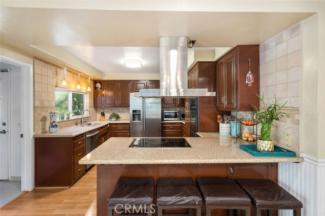 Detail Gallery Image 13 of 39 For 408 Torrens St, Anaheim,  CA 92807 - 5 Beds | 3/1 Baths