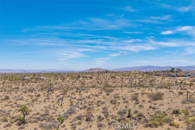 3977 Sage Avenue, Yucca Valley CA: https://media.crmls.org/medias/d0b68a15-1e2f-4957-83d3-00536c39418f.jpg