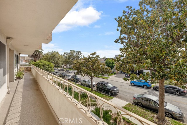 Detail Gallery Image 24 of 34 For 330 N Howard St #201,  Glendale,  CA 91206 - 2 Beds | 1 Baths