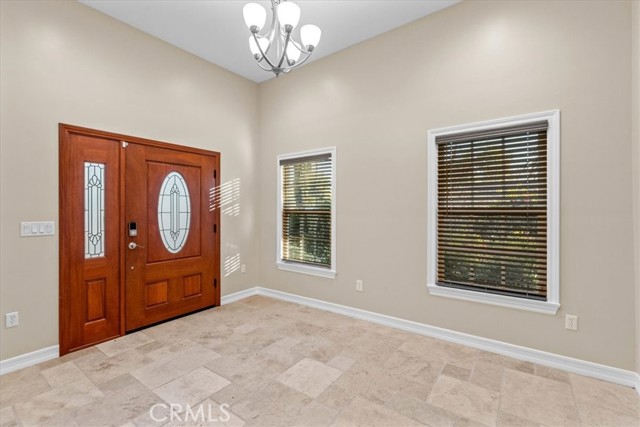 Detail Gallery Image 6 of 31 For 8471 Bedford Motor, Corona,  CA 92883 - 4 Beds | 4 Baths