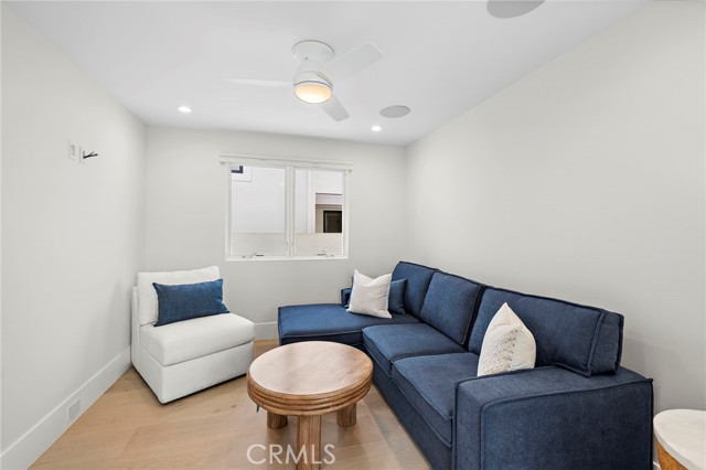 Detail Gallery Image 28 of 49 For 509 Carnation, Corona Del Mar,  CA 92625 - 3 Beds | 3/1 Baths