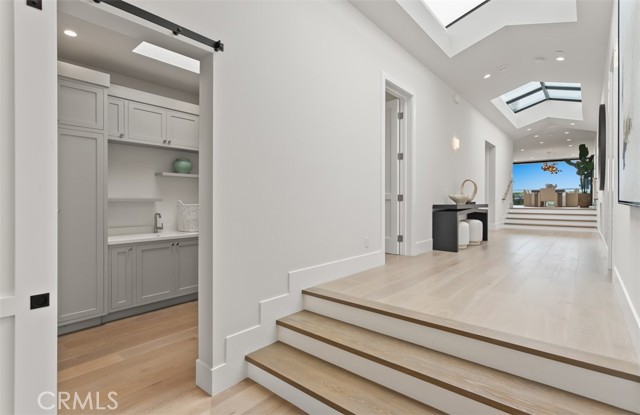 1501 Serenade, Corona del Mar CA: https://media.crmls.org/medias/d0b7ca38-7115-45e8-a4dc-b037765c62a4.jpg