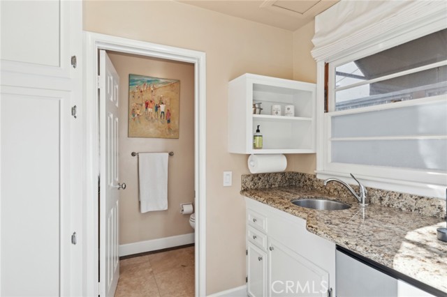Detail Gallery Image 7 of 13 For 413 Dahlia Ave #B,  Corona Del Mar,  CA 92625 - 0 Beds | 1 Baths