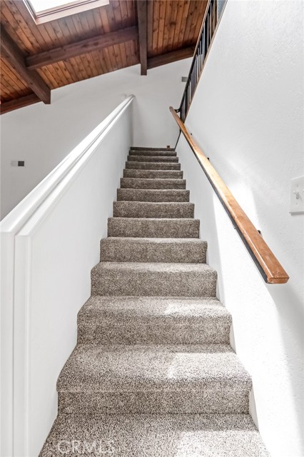 Detail Gallery Image 29 of 69 For 530 E Estate Dr, Tulare,  CA 93274 - 3 Beds | 3 Baths