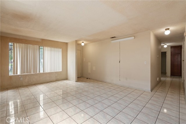 Detail Gallery Image 9 of 29 For 333 West Grand Avenue, Pomona,  CA 91766 - 3 Beds | 2 Baths