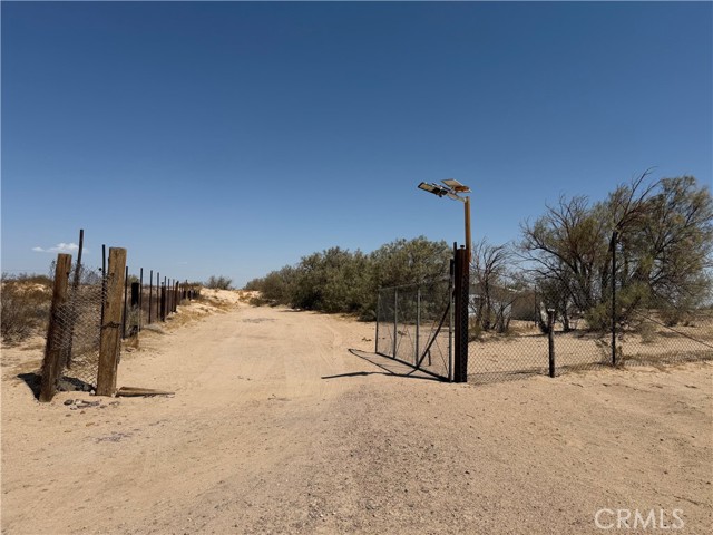 Detail Gallery Image 17 of 20 For 41455 Coventry, Newberry Springs,  CA 92365 - 3 Beds | 1 Baths