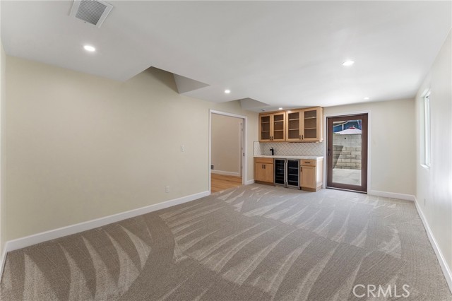 5010 Elmwood Avenue, Los Angeles CA: https://media.crmls.org/medias/d0ba6e39-0650-4674-a95b-ecddd07d56da.jpg