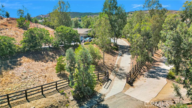 Detail Gallery Image 5 of 34 For 39450 Avenida Bizaro, Murrieta,  CA 92562 - 4 Beds | 2/1 Baths