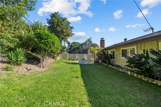16431 Grayville, La Mirada CA: https://media.crmls.org/medias/d0bb5a89-42b0-4833-be82-7fd52bb8cb6e.jpg