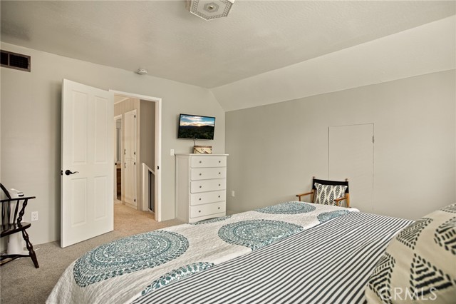 Detail Gallery Image 31 of 39 For 435 Riviera Dr, Lake Arrowhead,  CA 92352 - 3 Beds | 2/1 Baths
