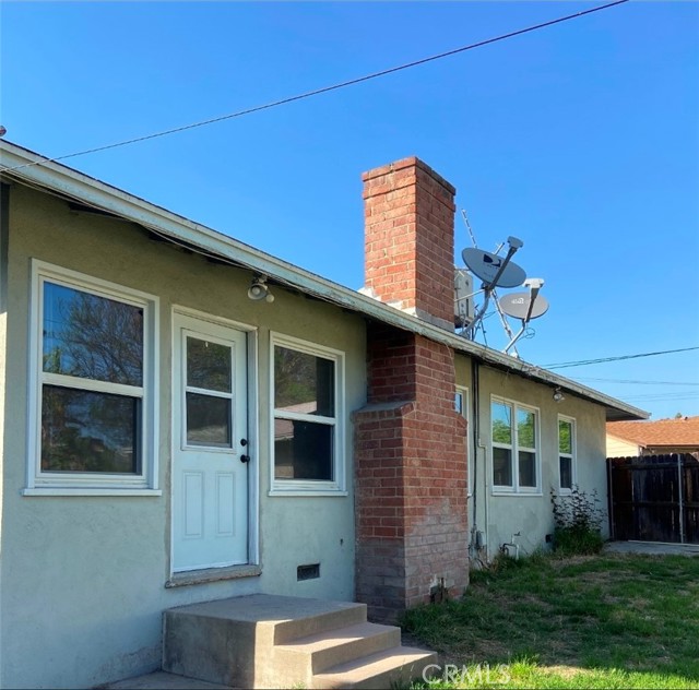 Detail Gallery Image 5 of 32 For 2034 Stoddard, Pomona,  CA 91768 - 3 Beds | 1 Baths