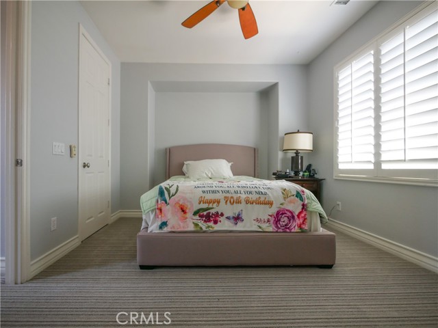 Image 6 of 27 For 22312 Silverpointe