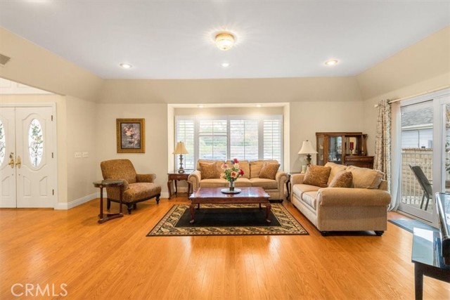 25912 Densmore Drive, Lake Forest CA: https://media.crmls.org/medias/d0bc22a8-a41f-4dfa-86be-fe4afe9a7de3.jpg