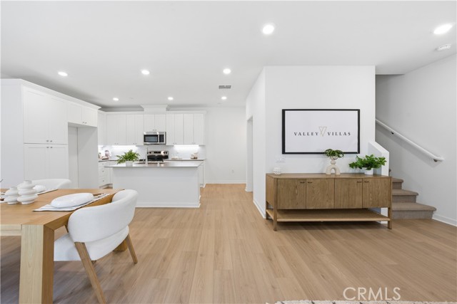 Detail Gallery Image 15 of 29 For 9425 N Sepulveda Blvd. #3,  North Hills,  CA 91343 - 2 Beds | 2/1 Baths