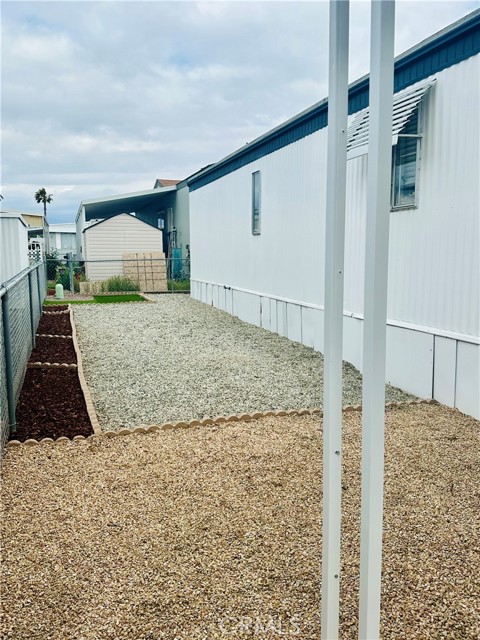 1150 N Kirby Street, Hemet CA: https://media.crmls.org/medias/d0bdca12-7ac2-4de7-89a1-e5bd46da8642.jpg