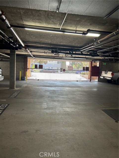 Detail Gallery Image 19 of 19 For 9610 Zelzah #110,  Northridge,  CA 91325 - 3 Beds | 3 Baths