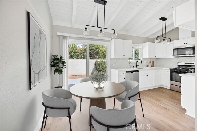 Detail Gallery Image 3 of 33 For 391 Oakhurst Dr, San Jacinto,  CA 92583 - 2 Beds | 1 Baths