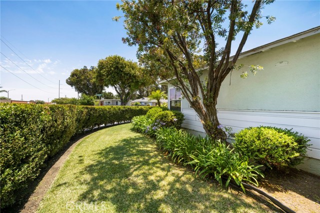 Detail Gallery Image 4 of 37 For 17405 Kornblum Ave, Torrance,  CA 90504 - 3 Beds | 1 Baths
