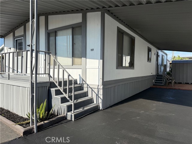 1045 N Azusa Ave, Covina CA: https://media.crmls.org/medias/d0bf5169-2476-4ab4-b1a2-d1bceab7ae44.jpg