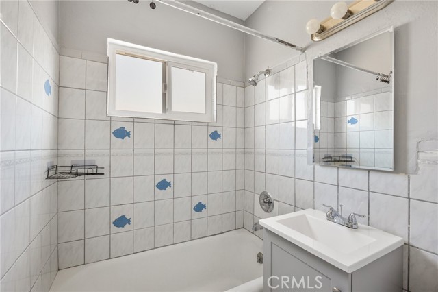 1163 W 3rd Street, Pomona CA: https://media.crmls.org/medias/d0bfd004-f741-4e4c-ad10-d0d9ae9596ab.jpg