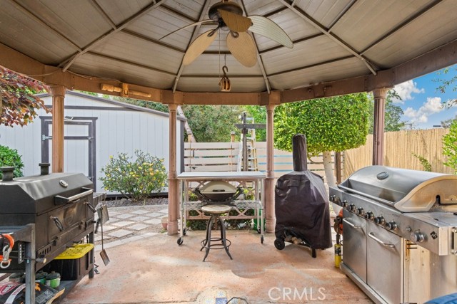 6978 Withers Road, Riverside CA: https://media.crmls.org/medias/d0c00aa3-a18b-455c-ba38-9a05971e1c1d.jpg