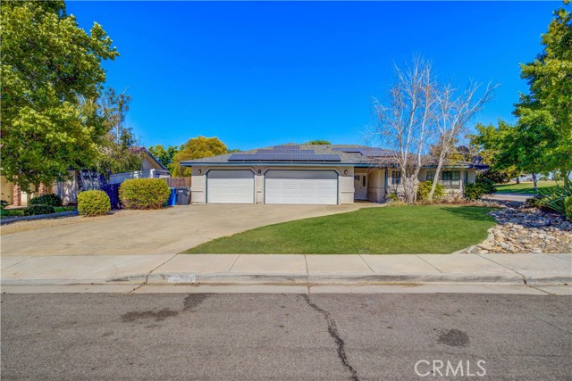 Detail Gallery Image 1 of 1 For 2488 Falcon Dr, Paso Robles,  CA 93446 - 3 Beds | 2 Baths