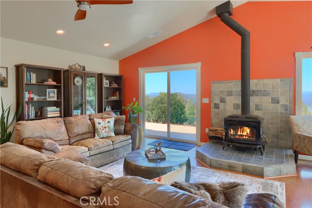 Detail Gallery Image 7 of 61 For 6097 Sherlock Rd, Midpines,  CA 95345 - 3 Beds | 2 Baths