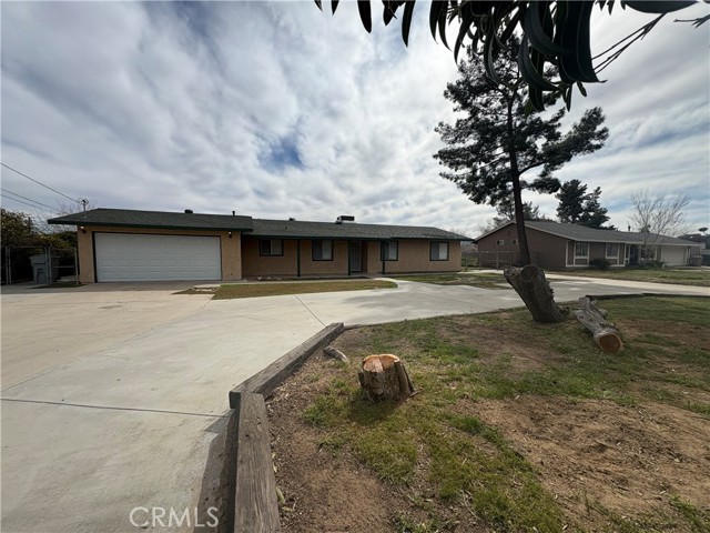 Detail Gallery Image 3 of 22 For 10401 Victor, Hesperia,  CA 92345 - 3 Beds | 2 Baths