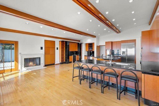 Kitchen Family room