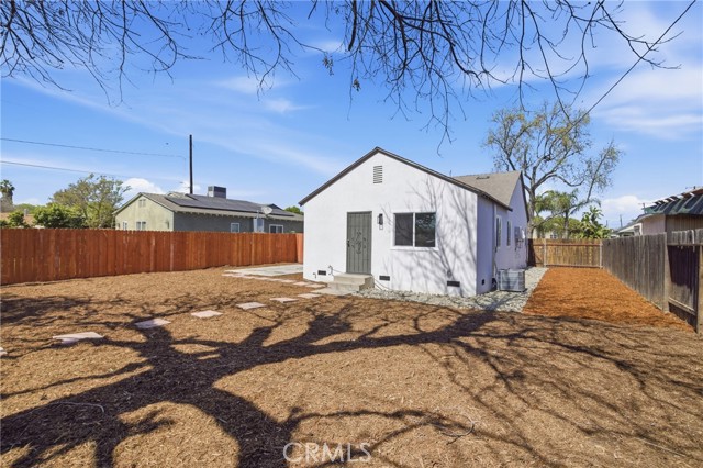 Detail Gallery Image 37 of 39 For 984 Fremont St, Pomona,  CA 91766 - 3 Beds | 2 Baths