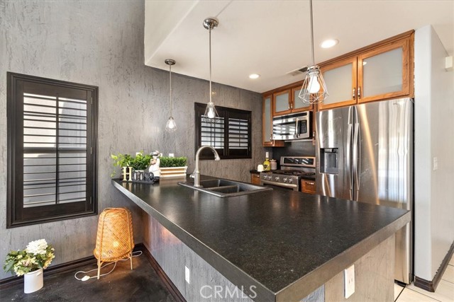 Detail Gallery Image 5 of 16 For 25549 Prospect Ave, Loma Linda,  CA 92354 - 2 Beds | 2/1 Baths