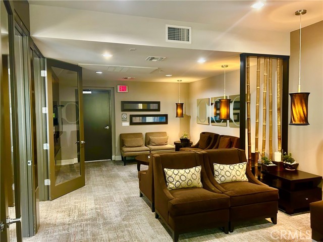 Detail Gallery Image 54 of 64 For 300 E 4th St. #101,  Long Beach,  CA 90802 - 1 Beds | 2 Baths