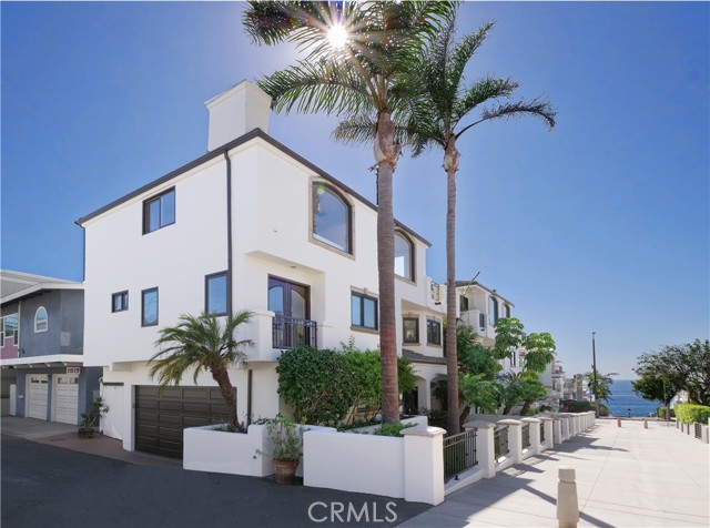 304 16th Street, Manhattan Beach, California 90266, 3 Bedrooms Bedrooms, ,4 BathroomsBathrooms,Residential,Sold,16th,SB21225775
